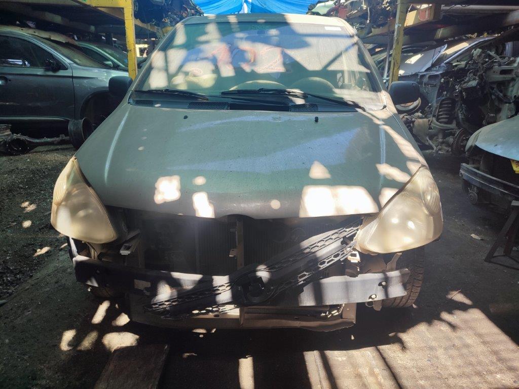  Toyota YARIS 2000    EN DESARME